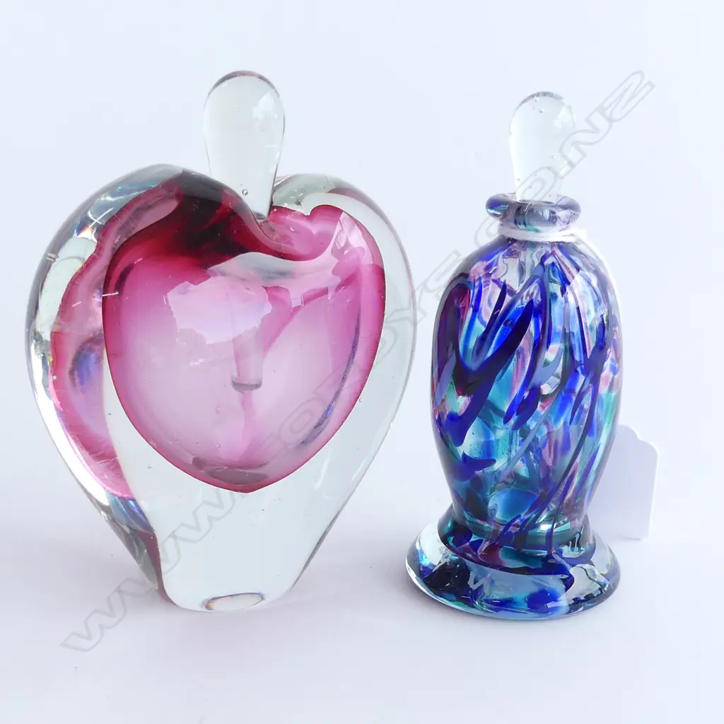 2 ART GLASS PERFUME BOTTLES; SEAL ISLAND & LOVE HEART H.100mm Image 1++