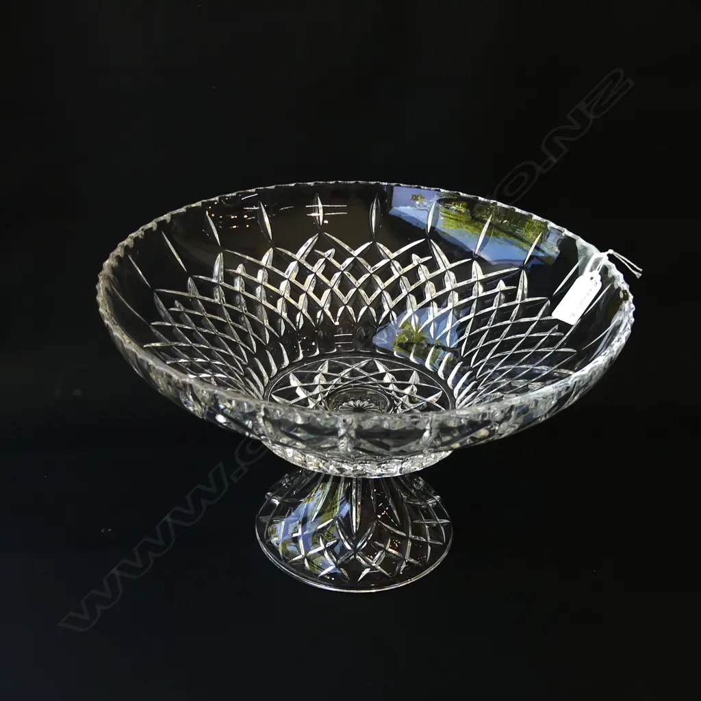 CUT CRYSTAL PEDESTAL BOWL  BASE HAS BEEN REPAIRED Dia.300mm Image 1++