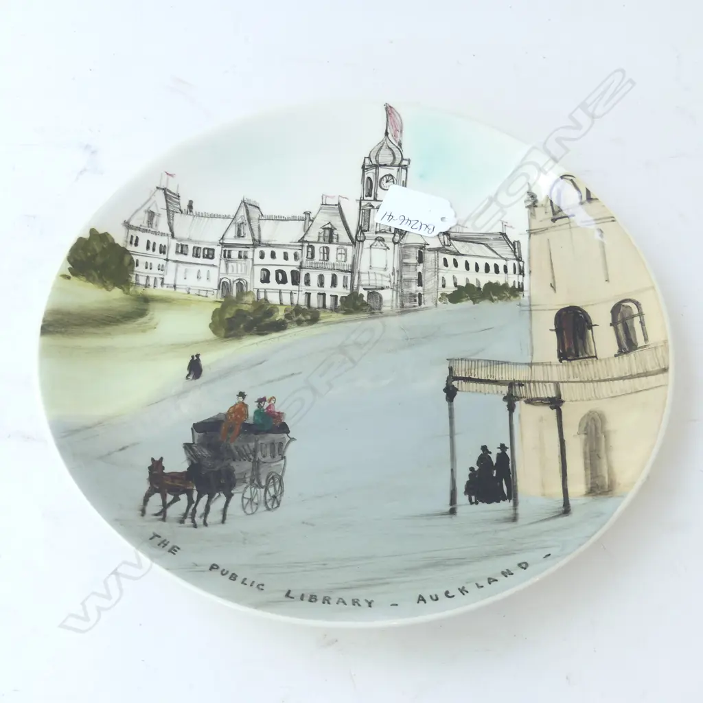 NOT SEEN BEFORE HANDPAINTED WALL PLATE BY MARTIN BOYD 'THE PUBLIC LIBRARY AUCKLAND' D. 265mm Image 1++