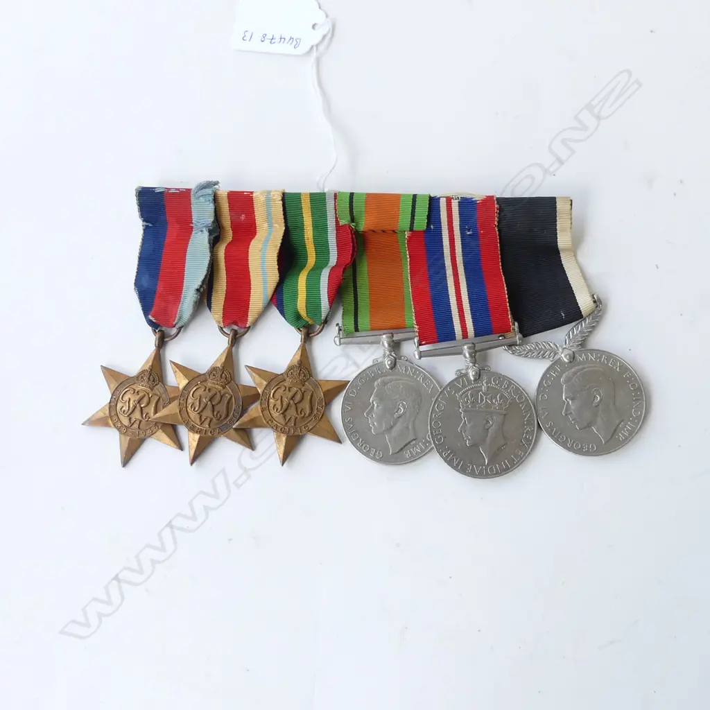 WWII 6 MEDAL GROUP: 39-45 STAR, AFRICA & PACIFIC STARS, DEFENSE, WAR & NZ WAR SERVICE MEDALS Image 1++