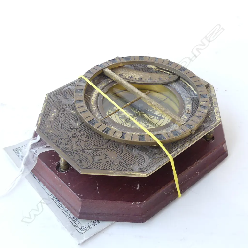 FRANKLIN MINT UNIVERSAL BRASS SUNDIAL ON WOODEN STAND, WITH CERTIFICATE 230 X 100MM Image 1++