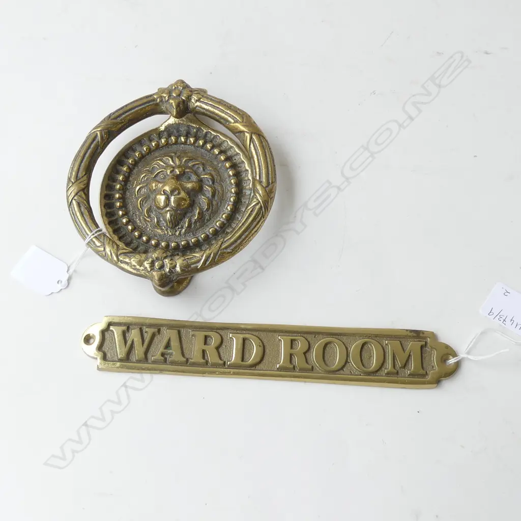 BRASS LION DOOR KNOCKER 135mm dia + 'WARD ROOM' PLAQUE Image 1++