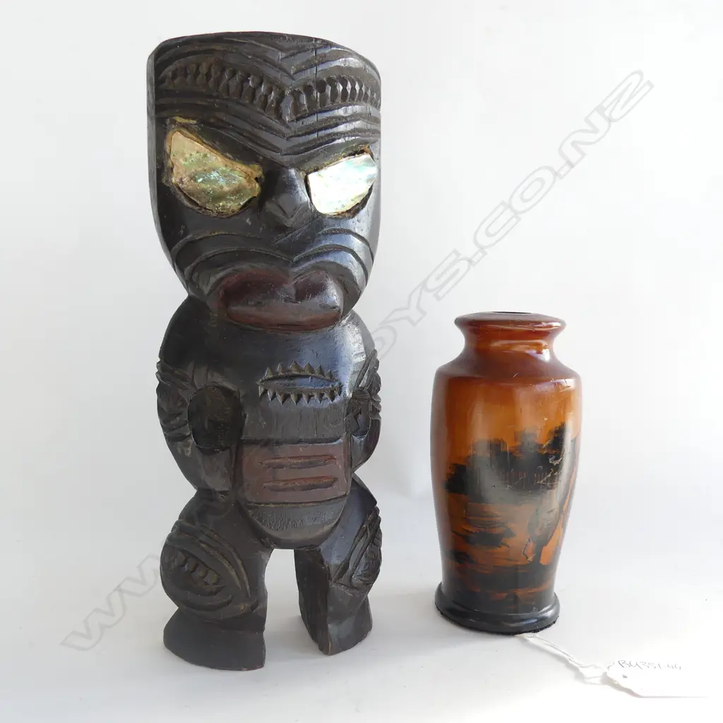 MAORI CARVING + WOODEN SOUVENIR VASE H. 245mm Image 1++