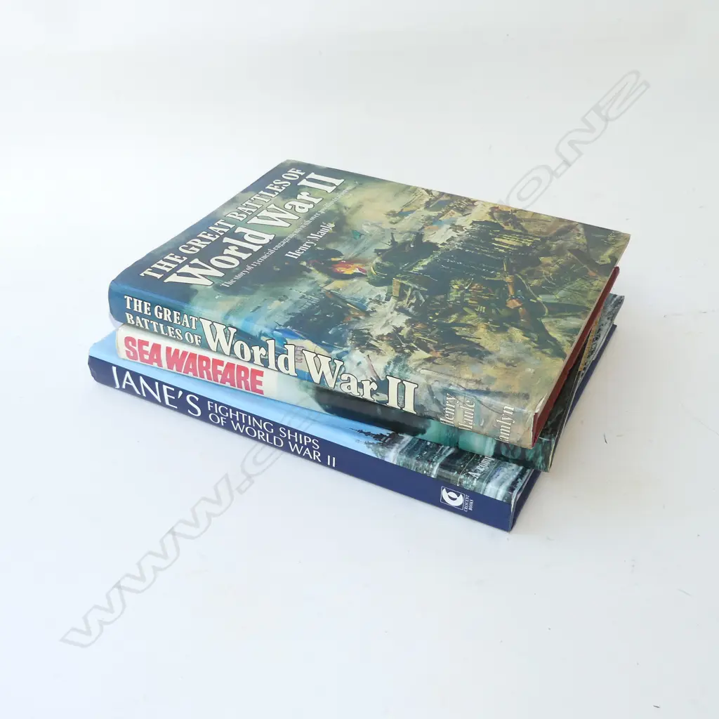 3 WAR BOOKS; THE GREAT BATTLE OF WW11, FIGHTING SHIPS ETC. Image 1++