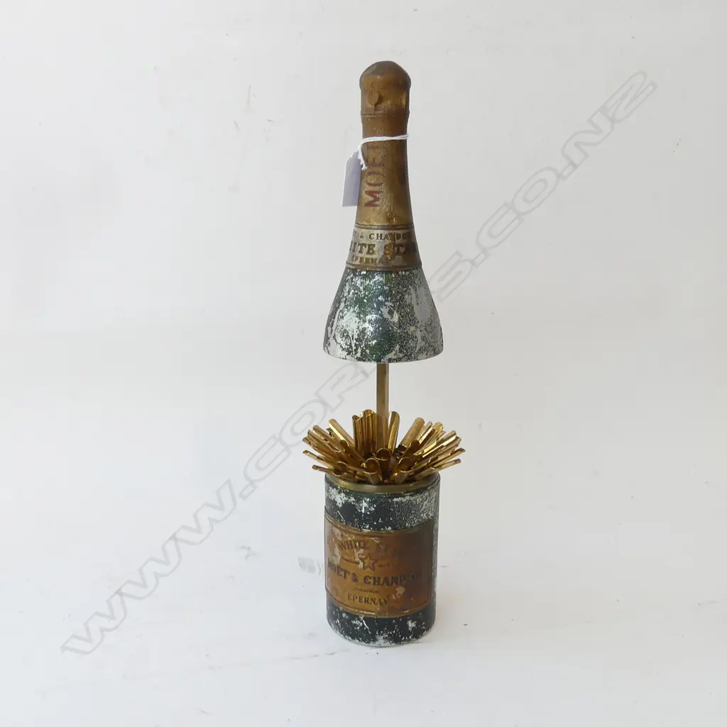 VINTAGE CIGARETTE DISPENSER- MOET CHAMPAGNE BOTTLE Image 1++
