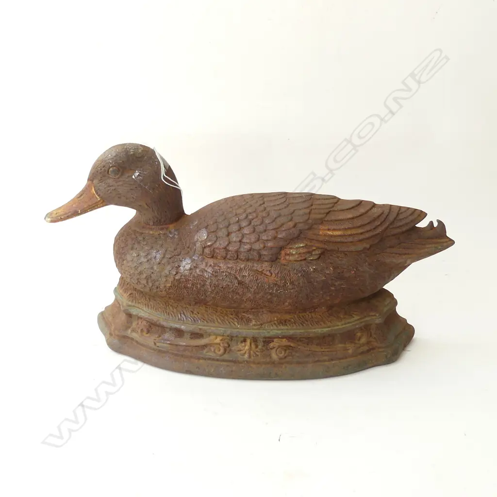 CAST IRON DUCK DOOR STOP W.405mm  Image 1++