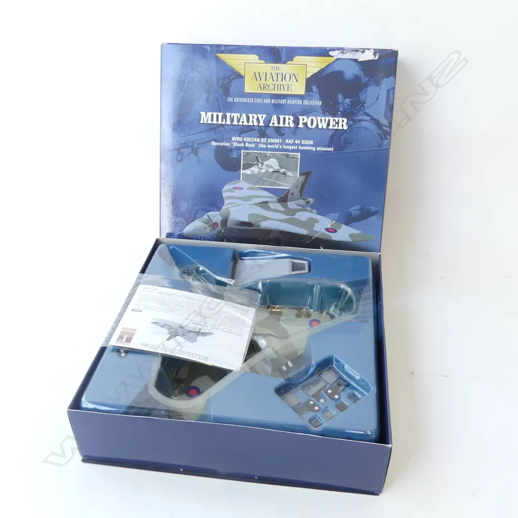CORGI MILITARY AIR POWER MODEL, MINT IN BOX L 285MM Image 1++