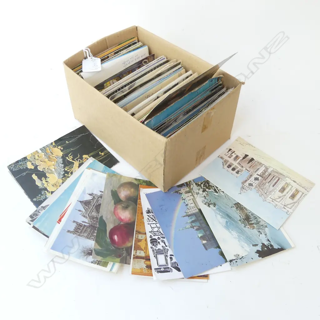BOX LOT POSTCARDS Image 1++