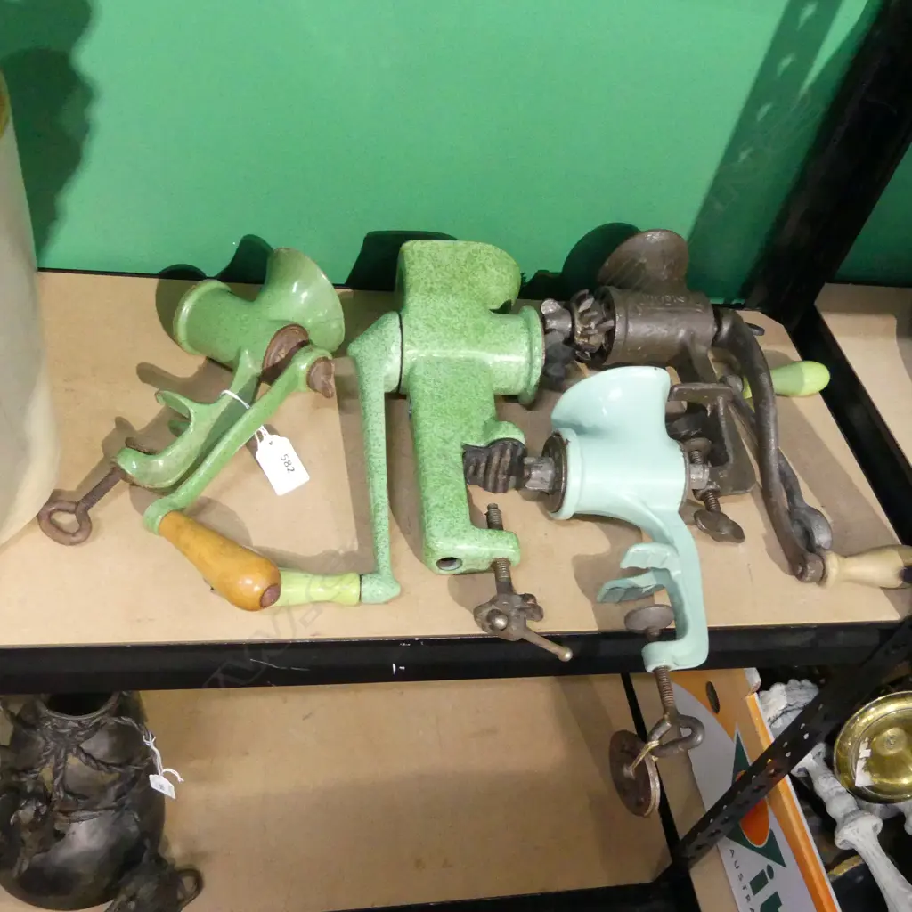 4 VINTAGE MINCERS Image 1++