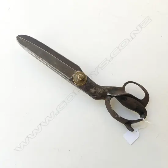 HEAVY DUTY VINTAGE SCISSORS L.335mm