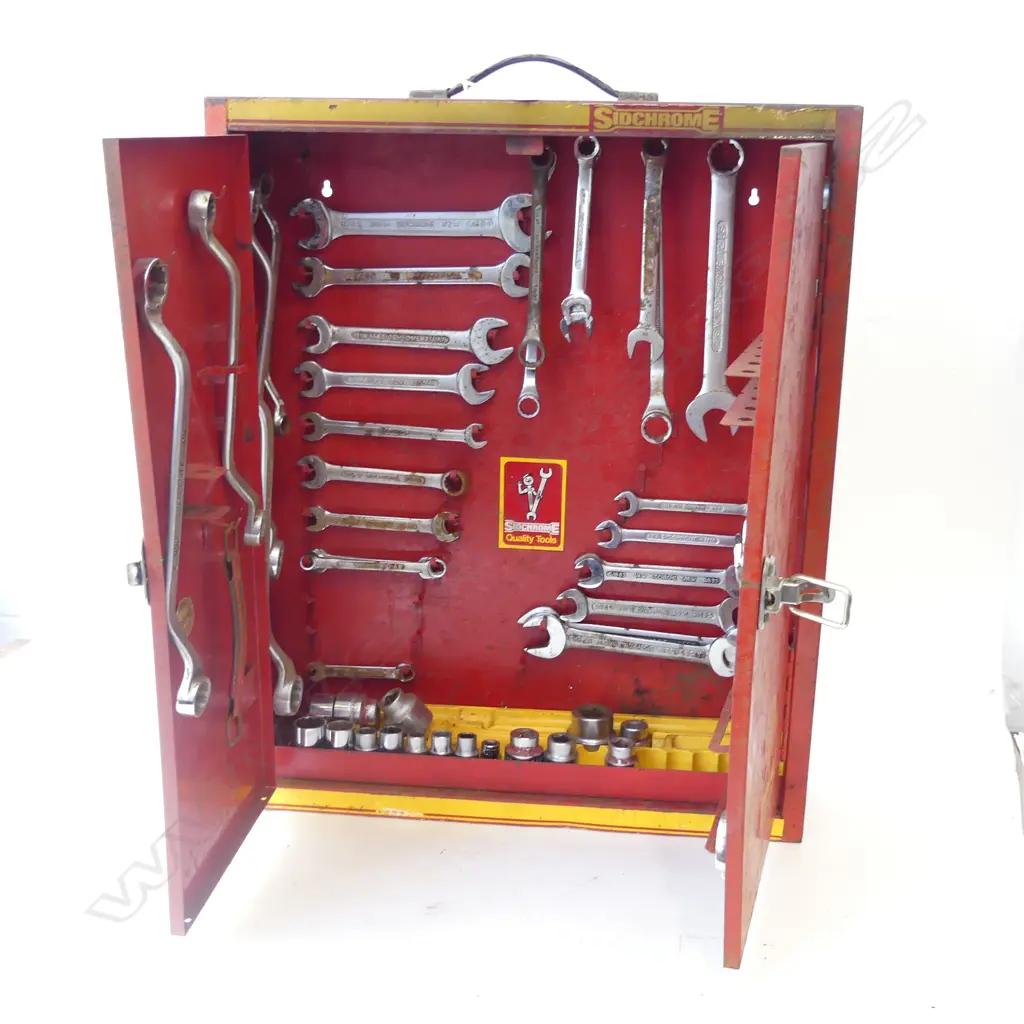 VINTAGE SIDCHROME TOOL CABINET + TOOLS Image 1++
