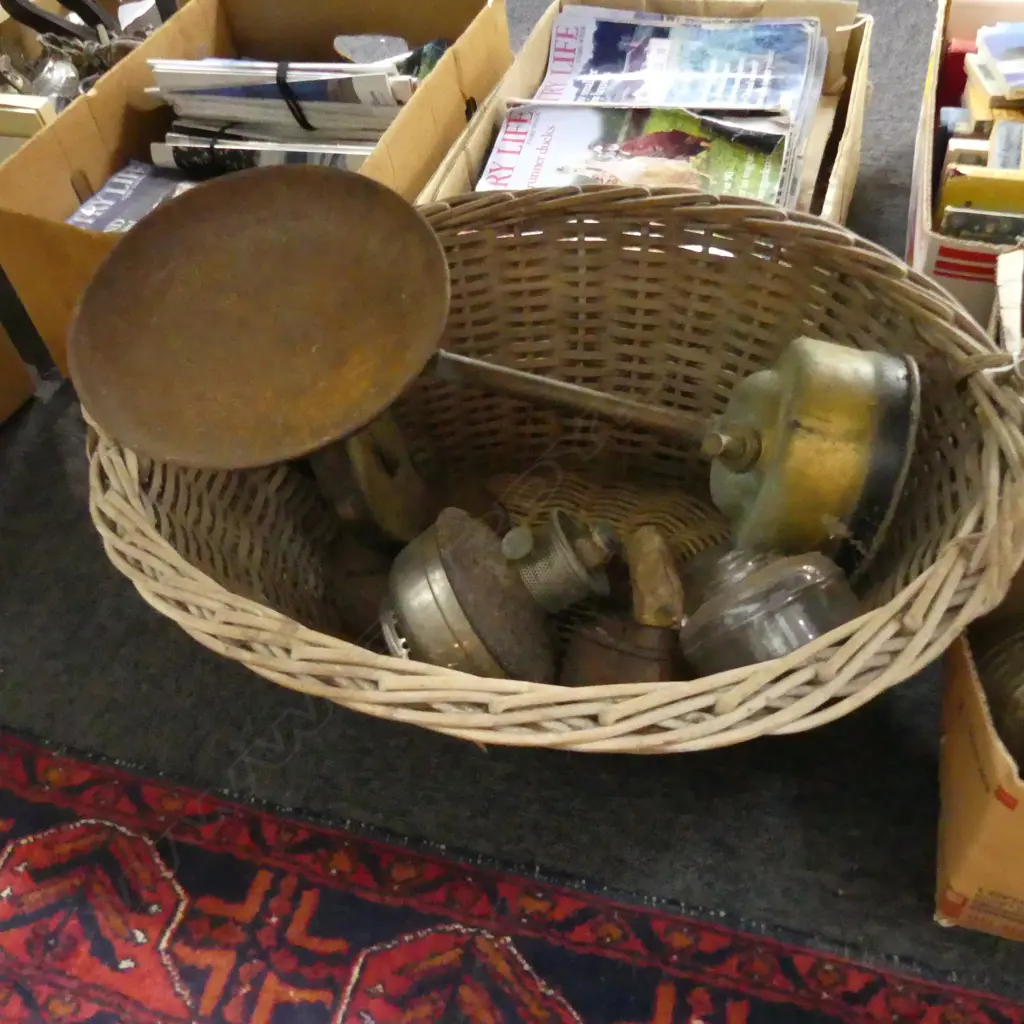 LAUNDRY BASKET, SCALES, VINTAGE IRON. Image 1++