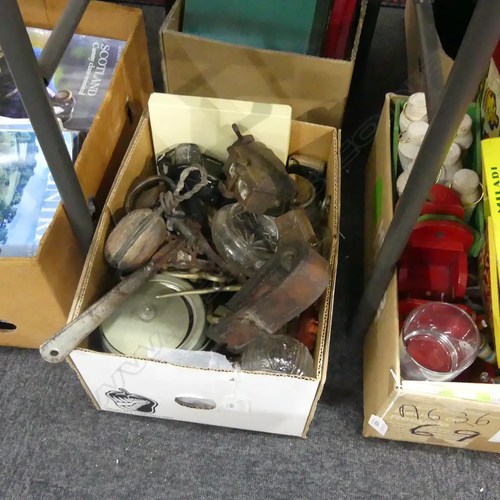 BOX LOT CRYSTAL, HORSE BITS, ICE BUCKET Image 1++