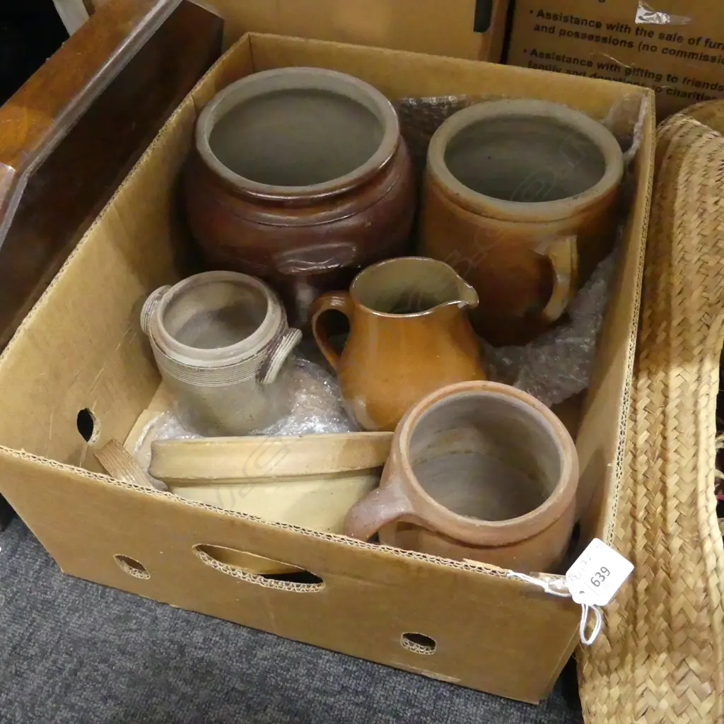BOX LOT ASST POTTERY  Image 1++