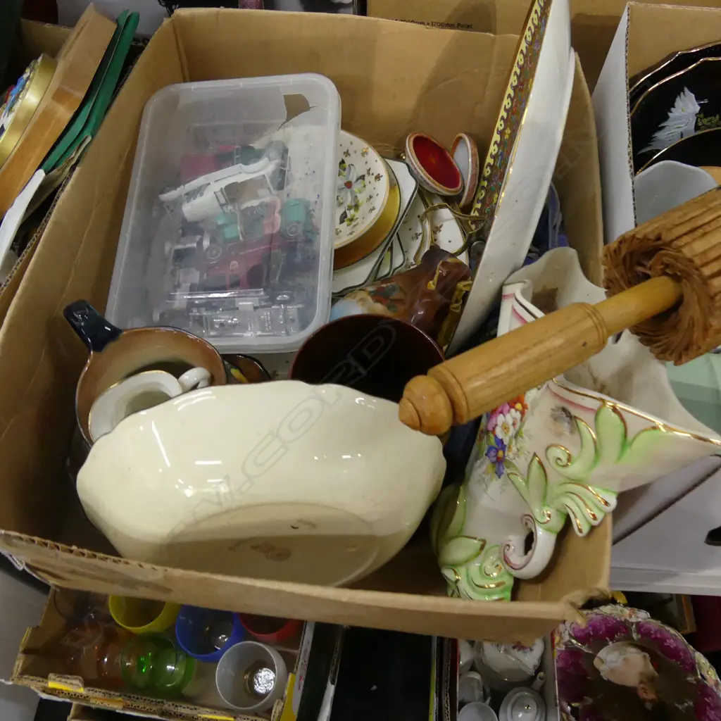 BOX LOT ASST. CHINA. TUNSTALL ETC Image 1++