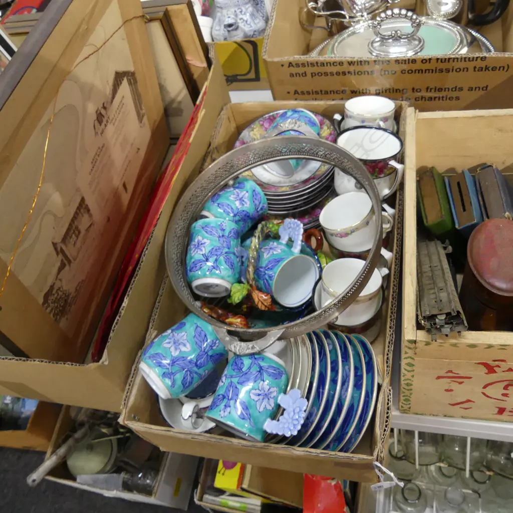 BOX LOT ASST. TEA SETS Image 1++