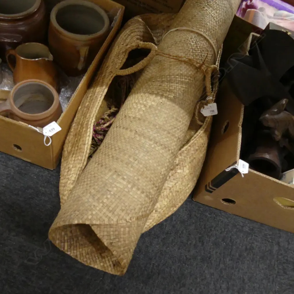 WOVEN PACIFIC MATS AND BASKETS. Image 1++
