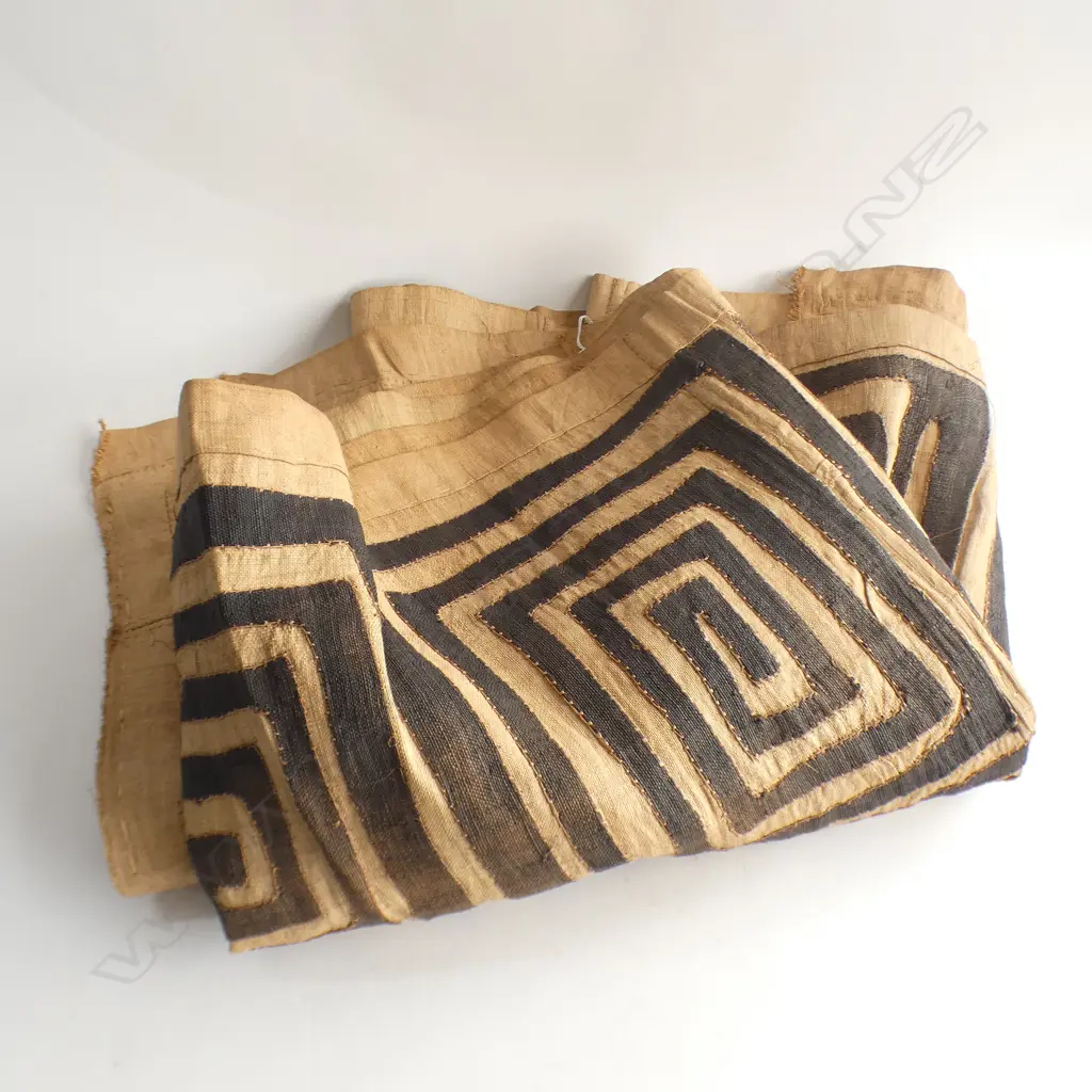 KUBA CLOTH RUNNER Image 1++