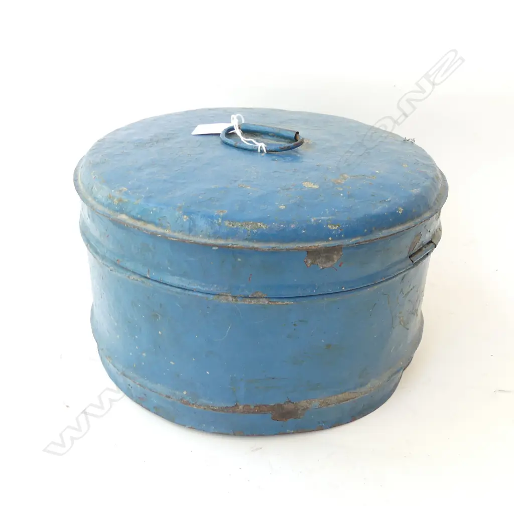 BLUE PAINTED METAL HAT BOX DIA  275MM Image 1++