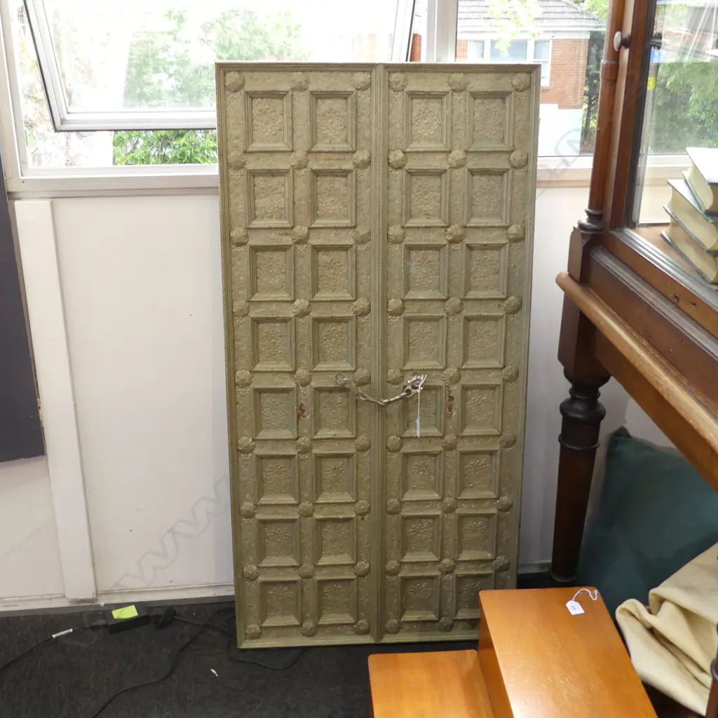 PRESSED TIN DOOR PANEL 1220x610mm Image 1++