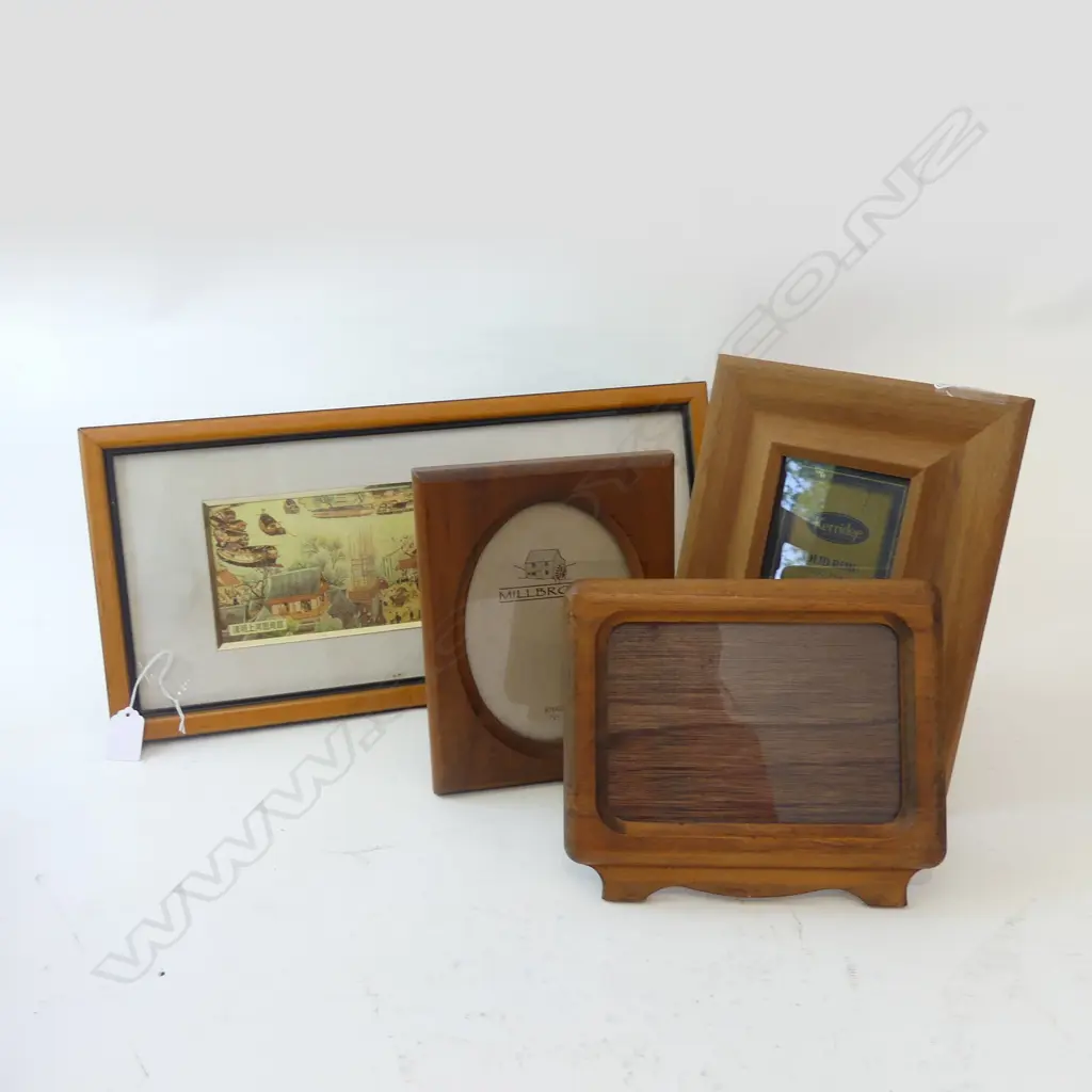 3 ASST RIMU PHOTO FRAMES (LARGEST 210 X 260MM) + FRAMED ORIENTAL PRINT (300 X 100MM) Image 1++