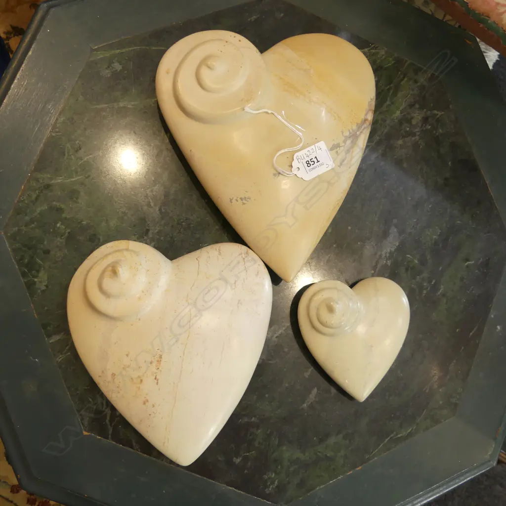 3 SOAP STONES  LOVE HEARTS H.225mm Image 1++