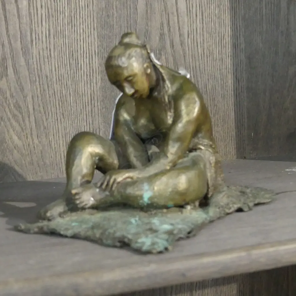 CAST BRONZE / BRASS WEEPING FIGURE SCULPTURE H 55MM Image 1++