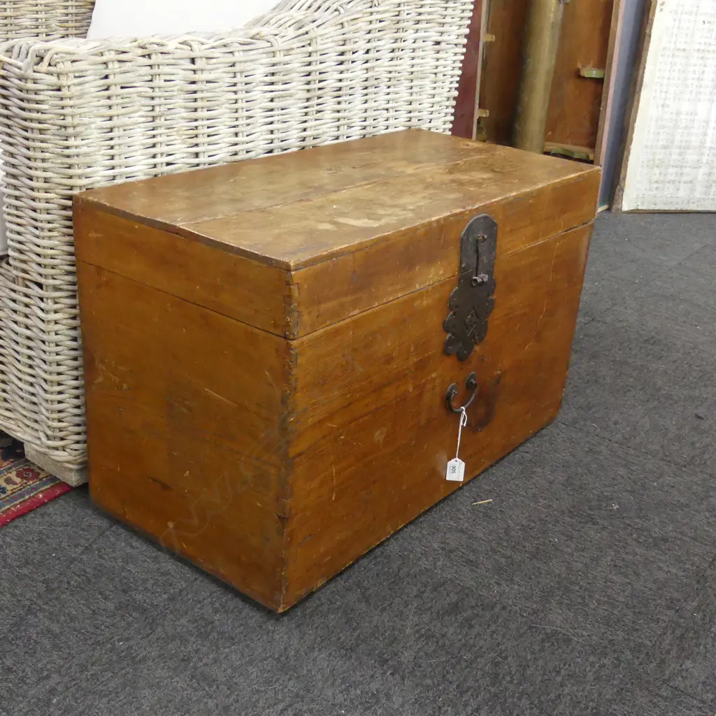 VINTAGE WOODEN TRUNK 720mmL 430mmH 350mmD Image 1++