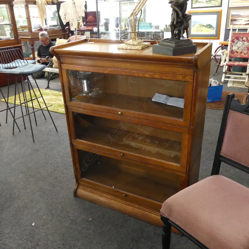 3 TIER GLAZED OXFORD BOOKCASE  Image 1++