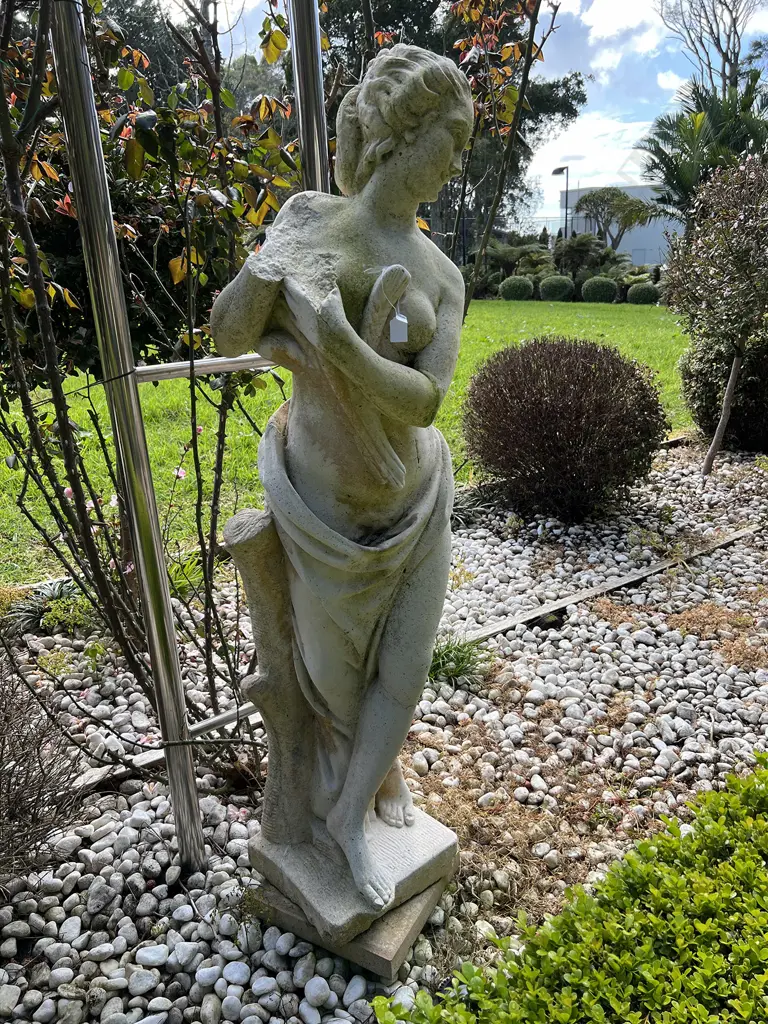 TALL CONCRETE GARDEN CLASSICAL GODDESS STATUE H.1400mm as above some damage to wheat Image 1++