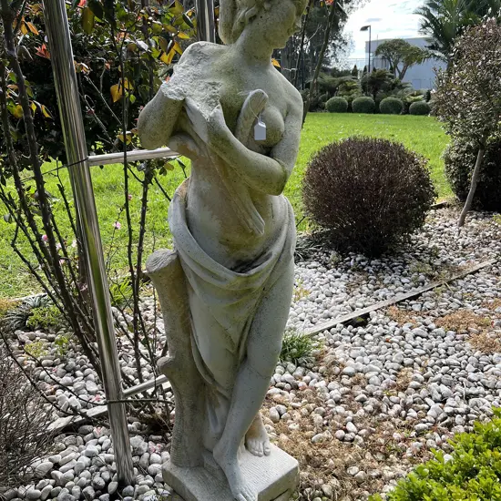 TALL CONCRETE GARDEN CLASSICAL GODDESS STATUE H.1400mm as above some damage to wheat