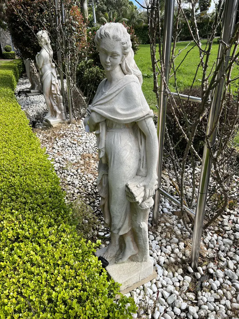 TALL CONCRETE GARDEN CLASSICAL GODDESS STATUE H.1400mm Woman with drape minor damage Image 1++