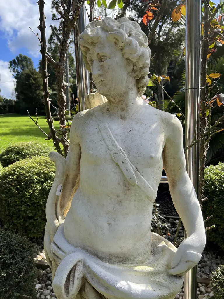 TALL CONCRETE GARDEN CLASSICAL MALE HUNTER STATUE H.1400mm with quiver & dog  Image 1++
