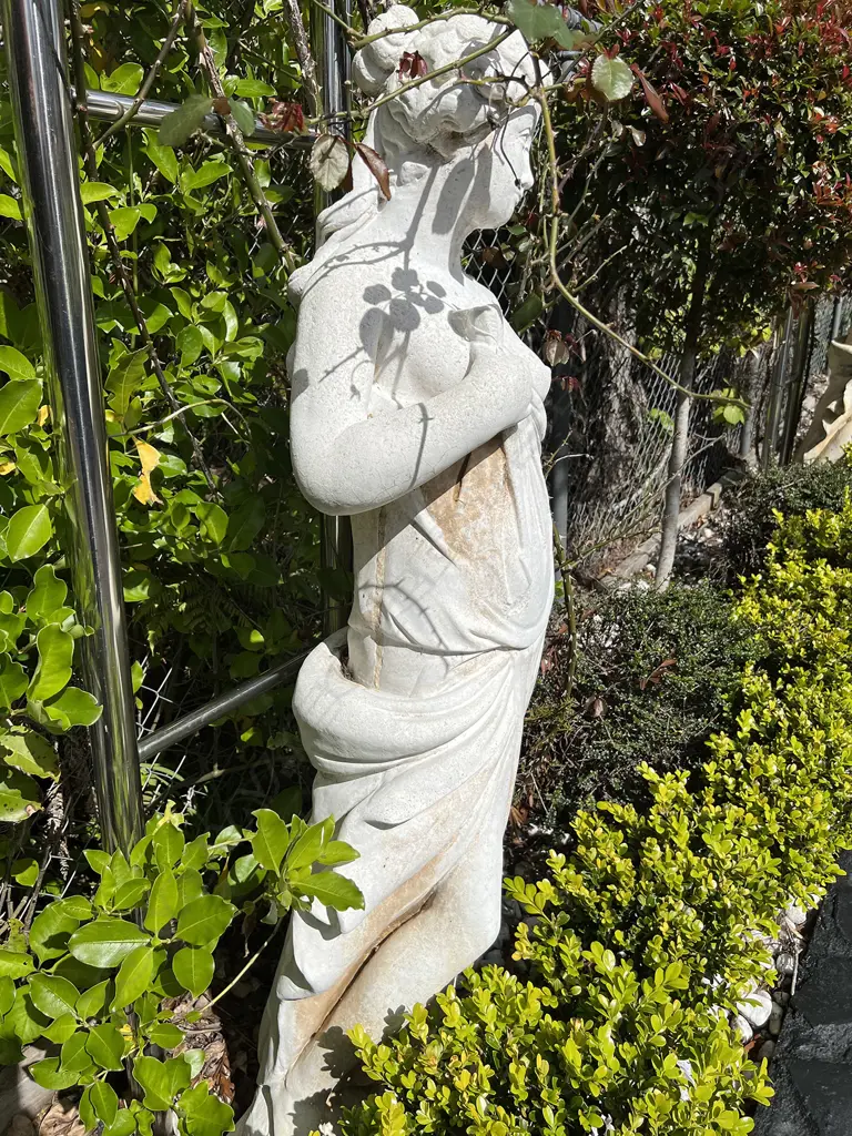TALL CONCRETE GARDEN CLASSICAL GODDESS DIANNA STATUE H.1400mm break to top of bow Image 1++