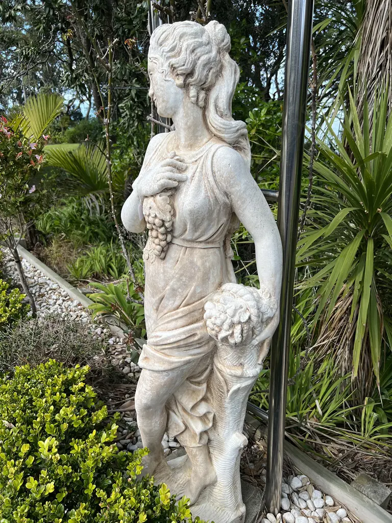 TALL CONCRETE GARDEN CLASSICAL GODDESS STATUE H.1400mm Woman with fruit basket Image 1++
