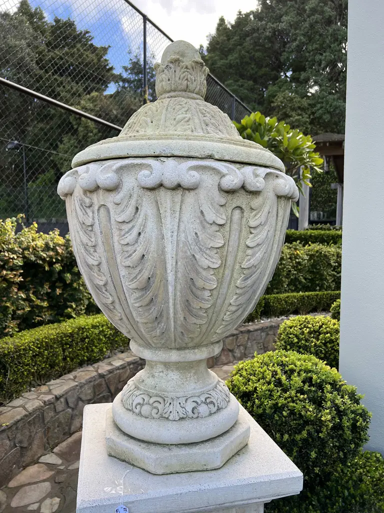 PR LGE CLASSICAL LIDDED CONCRETE CLASSICAL LIDDED URNS ON TALL PLINTHS H.1900mm Image 1++