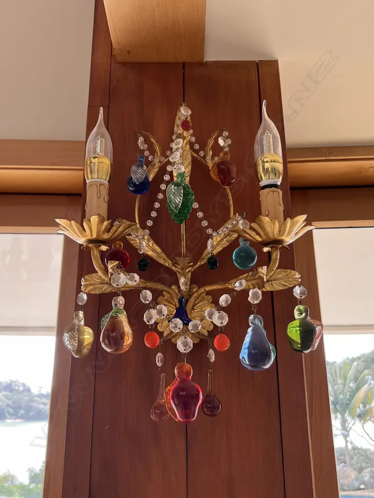 PR CLASSICAL FRENCH STLYE GILT METAL WALL SCONCE LIGHT FITTINGS COLOURED GLASS FRUIT  Image 1++
