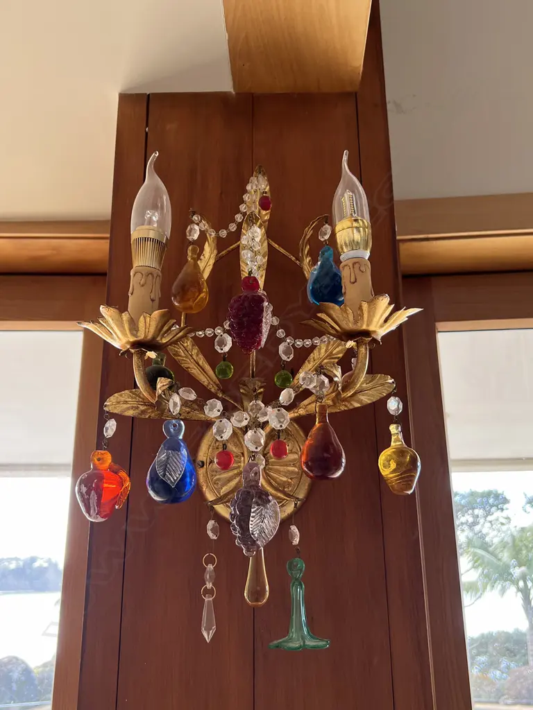 PR CLASSICAL FRENCH STLYE GILT METAL WALL SCONCE LIGHT FITTINGS COLOURED GLASS FRUIT  Image 1++