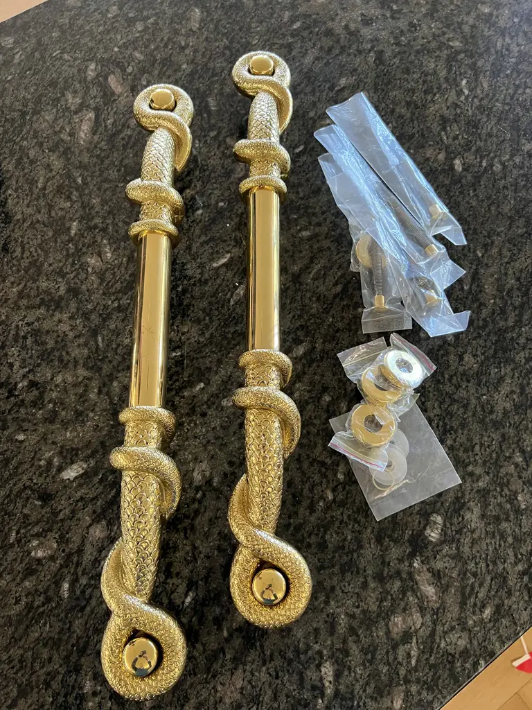 PR VERY HEAVY LGE CAST BRASS SERPENT DOOR PULLS + FITTINGS H.570mm Image 1++