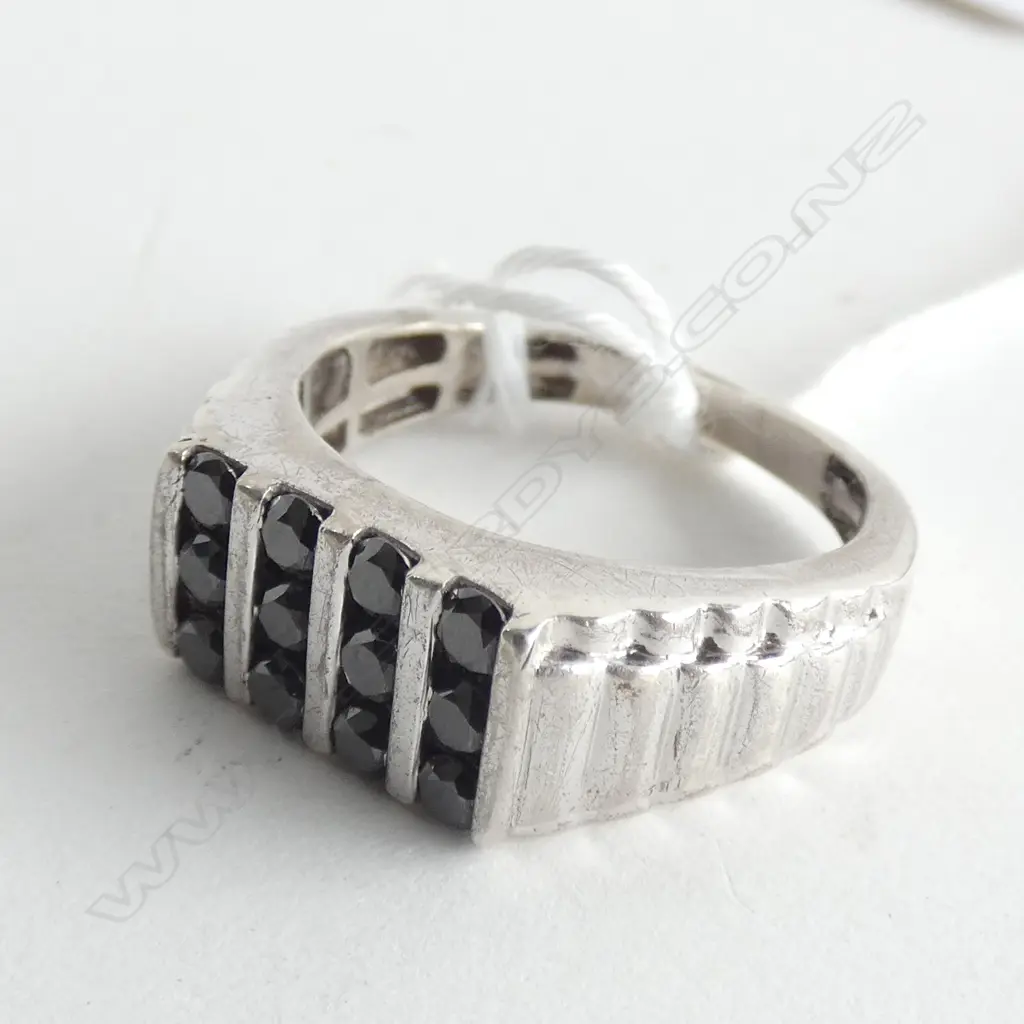 BLACK DIAMOND RING  Image 1++