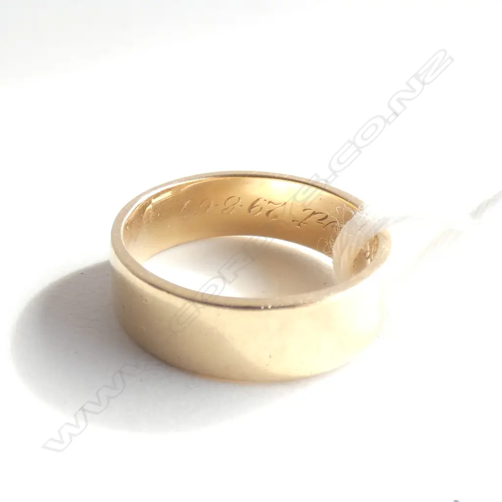 18 CT GOLD WEDDER 5.4 GRAMS Image 1++