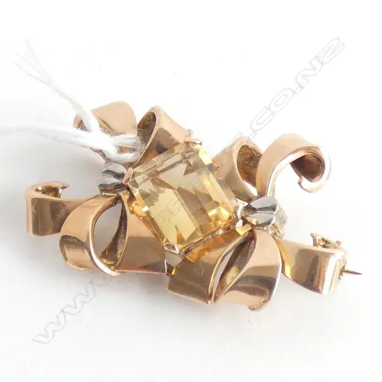 RETRO 9CT CITRINE BROOCH 10.5GMS