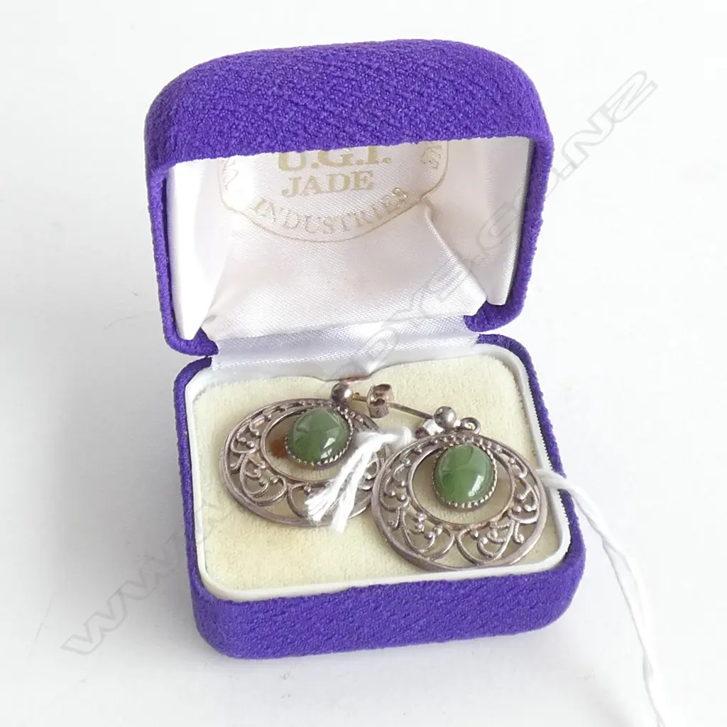PR SILVER & GREENSTONE EARIINGS Image 1++