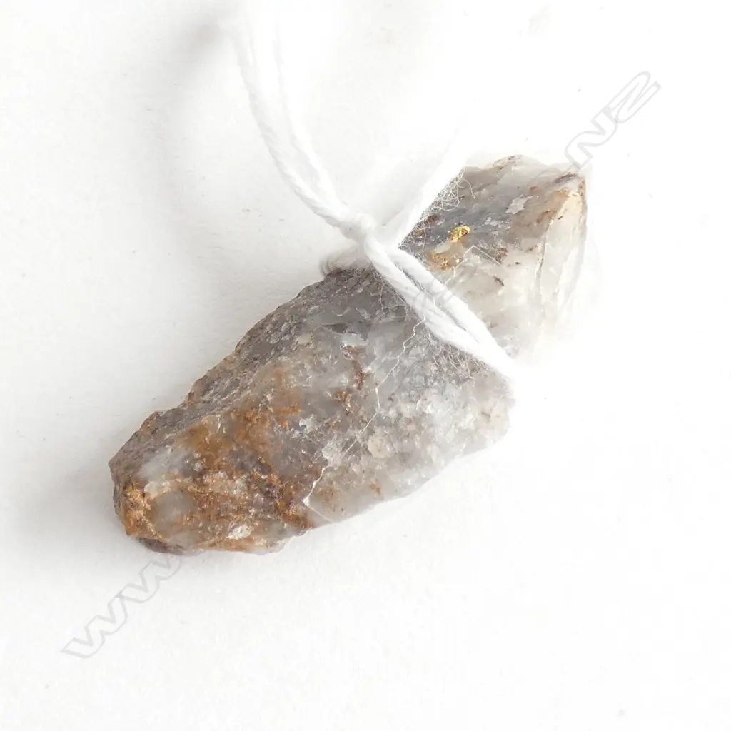 GOLD BEARING QUARTZ SPECIMAN 4.7gms Image 1++