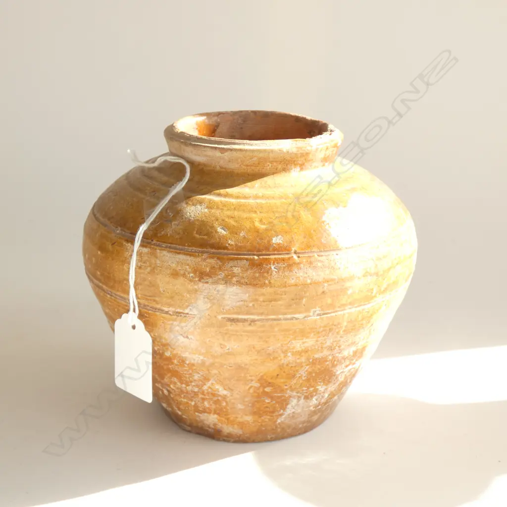 OLD CHINESE PROVINCIAL POT H.135mm TAN GLAZE Image 1++