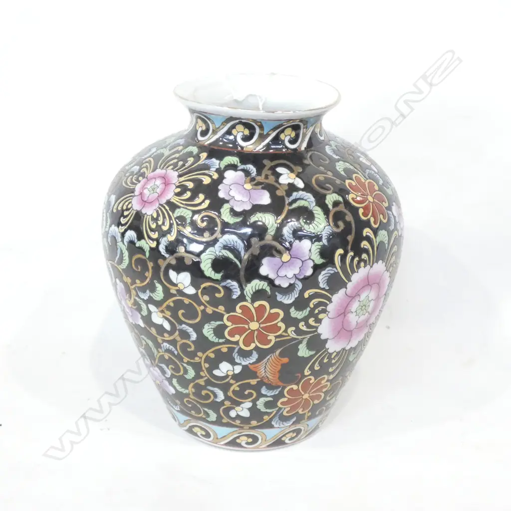ORIENTAL FAMILLE ROSE VASE H. 230 MM Image 1++