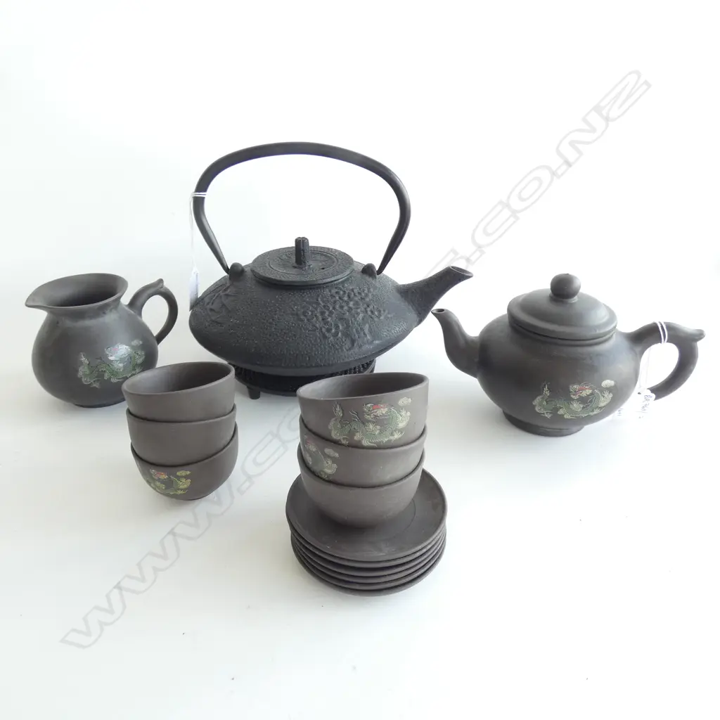 14 PCE CHINESE TEA SET + IRON TEA POT Image 1++
