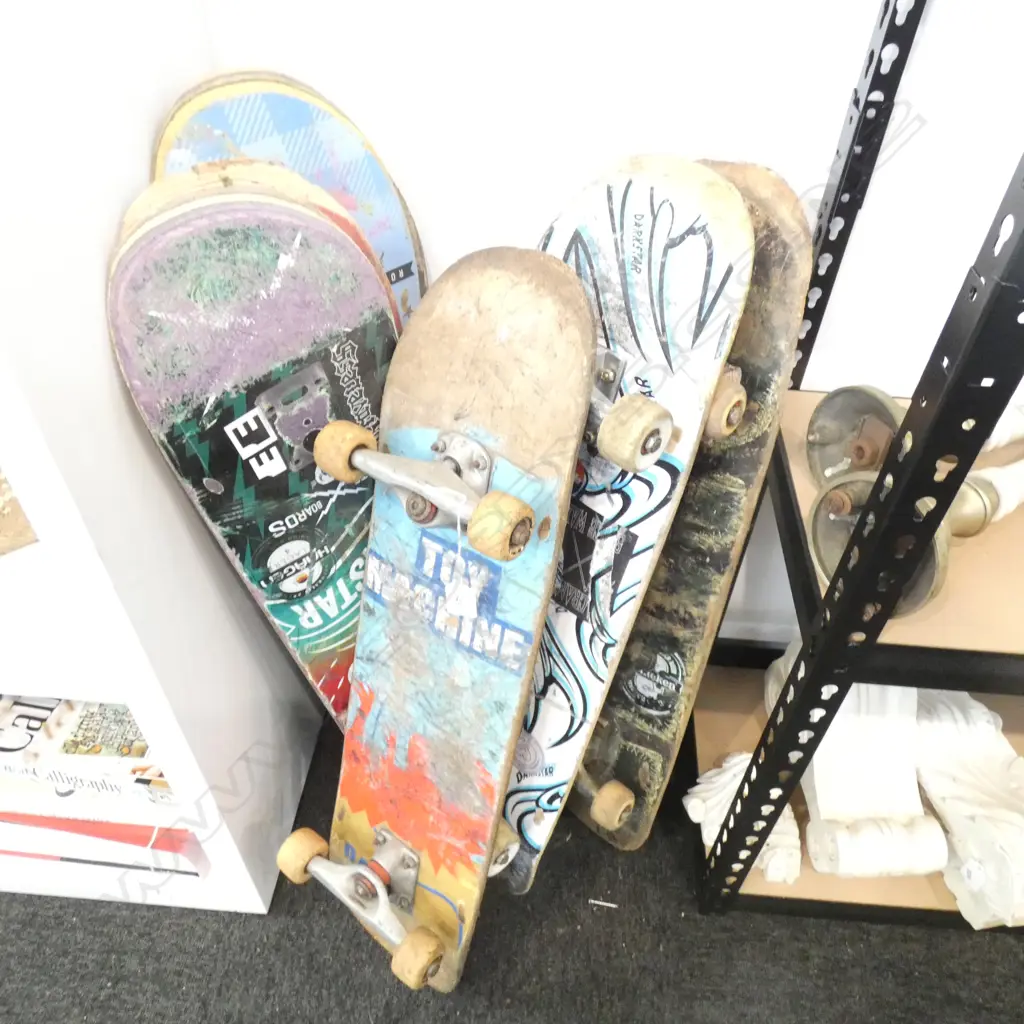 3 USED SKATEBOARDS + 4 DECKS SOME DAMAGE Image 1++