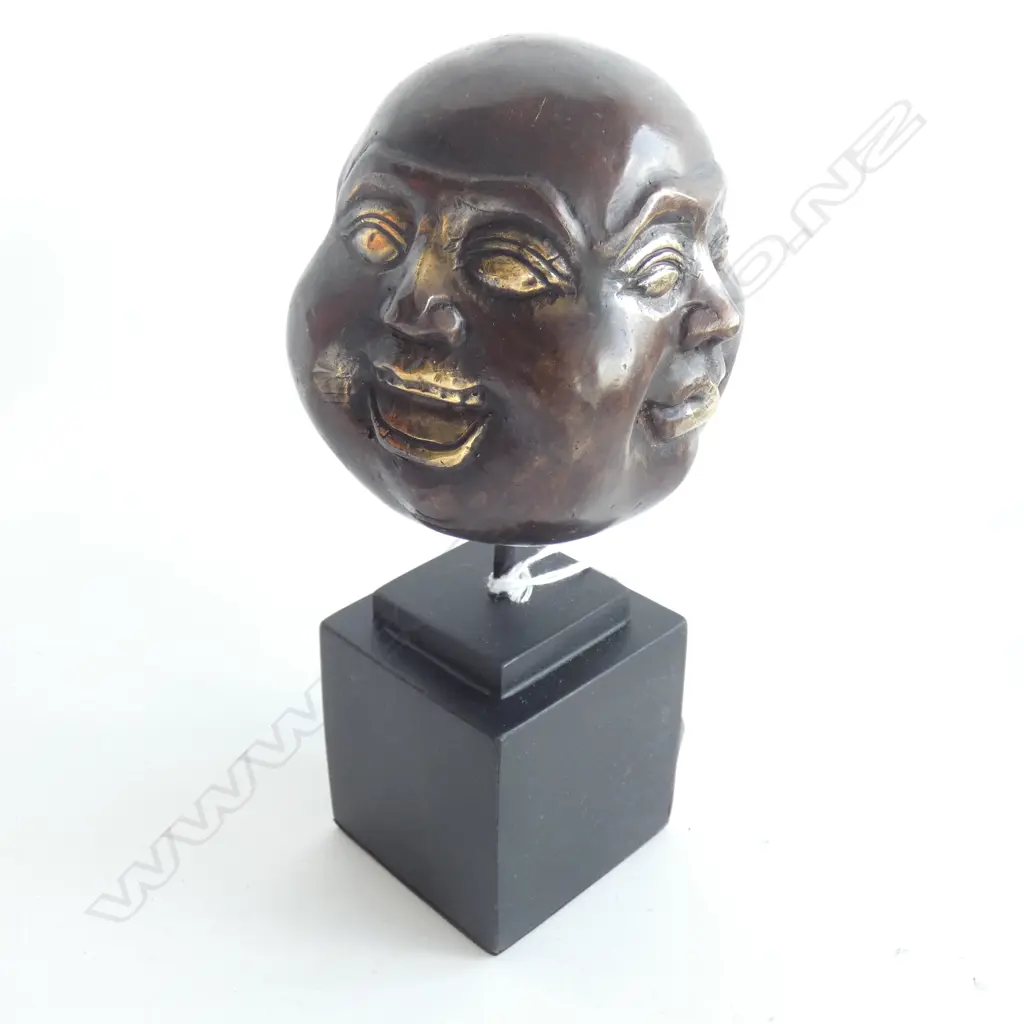 BRONZE 4 SIDED HEAD ON STAND H.185mm Image 1++