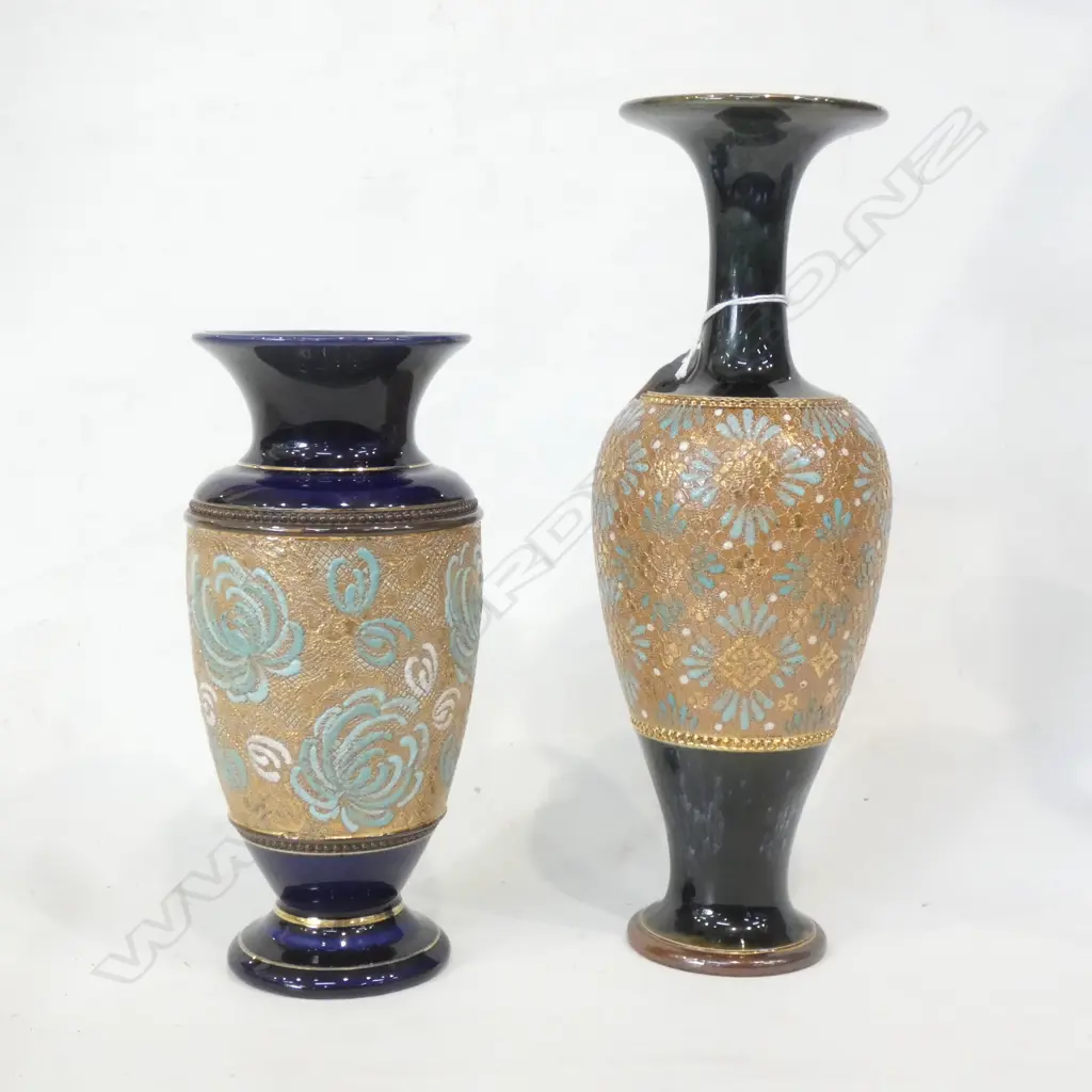 2 ROYAL DOULTON VASES H.275mm Image 1++